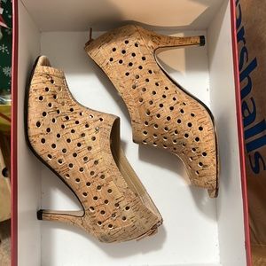 Size 6 cork heels.